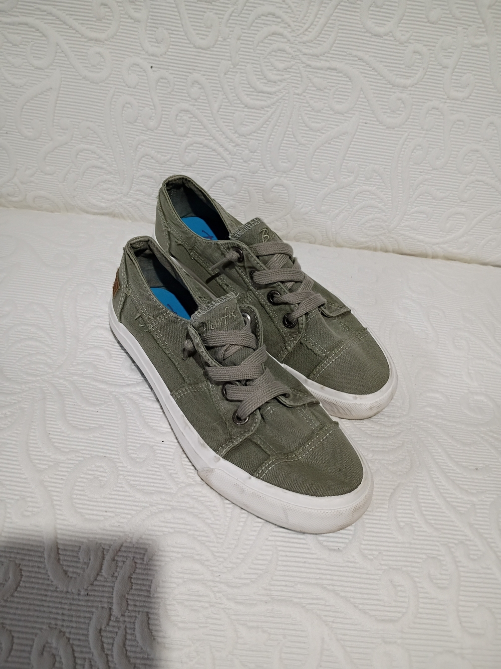 Blowfish Olive Green Canvas Low-Top Sneakers